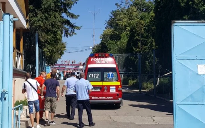 În timpul protestelor deţinuţilor de la Iaşi au intervenit mai multe instituţii ale statului FOTO Ionuţ Benea