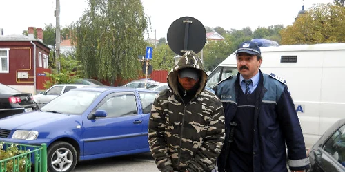 Agresorul a fost adus la Parchet pentru audieri