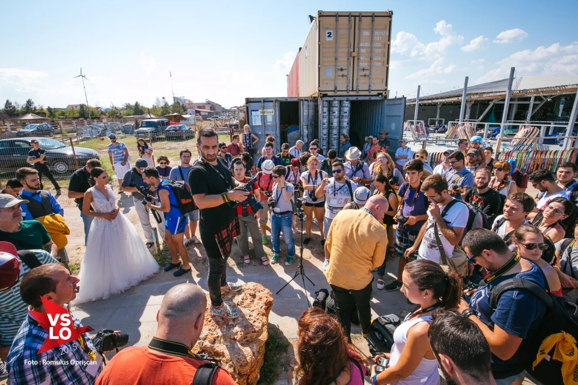 Vama Sub Lumini de Oscar adună în Vama Veche fotografi din toată ţara        FOTO: Romulus Oprişcan
