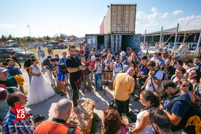 Vama Sub Lumini de Oscar adună în Vama Veche fotografi din toată ţara        FOTO: Romulus Oprişcan