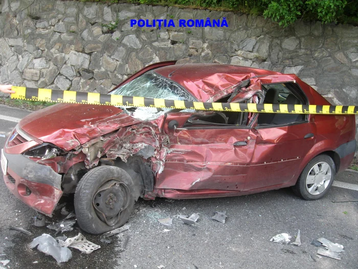 Dacia Logan implicata in accidentul de pe Valea Oltului