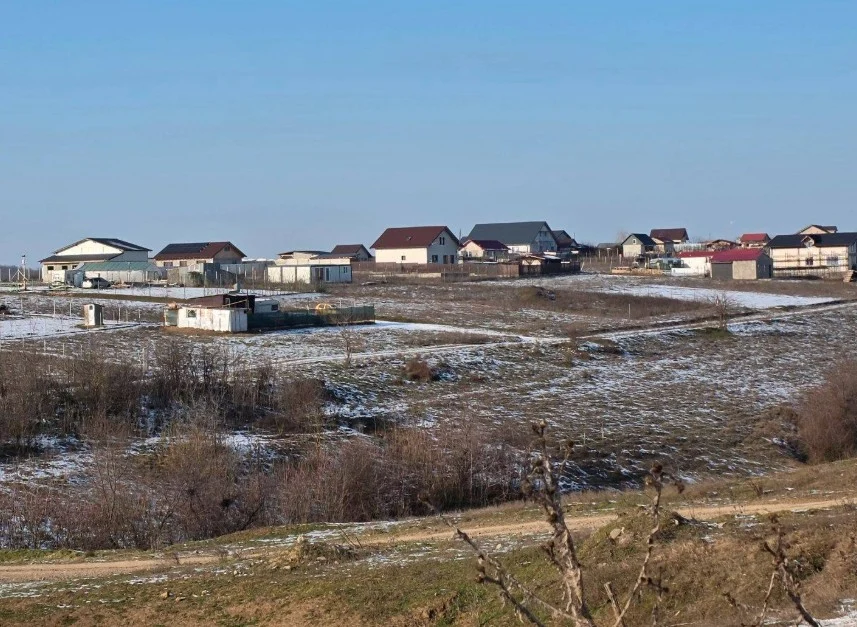 Localnicii unei comune au aflat că trebuie să plătească taxe și impozite chiar și de 30 de ori mai mari. Reacția primarului: „Nu plătiți”