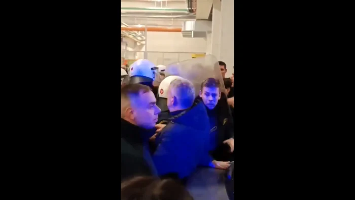 Incidentele au fost oprite de forțele de ordine. Captură video