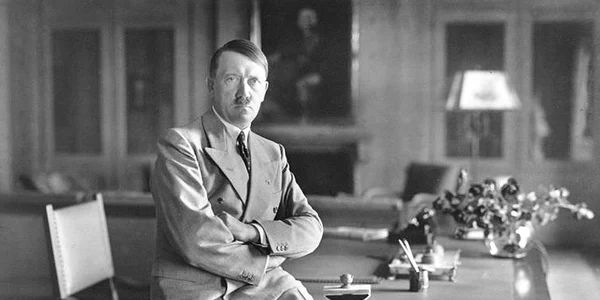 Adolf Hitler, fotografiat de Heinrich Hoffmann, în 1936 (© Das Bundesarchiv Bild 146-1990-048-29A)