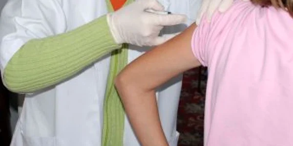 Vaccinarea împotriva gripei porcine este singura certitudine că nu contactaţi boala, foto Ciprian Dragomir