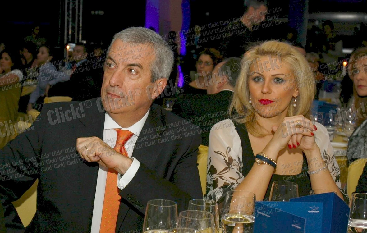 
    Călin Popescu Tăriceanu şi soţia sa, Ioana. (Foto arhivă)  