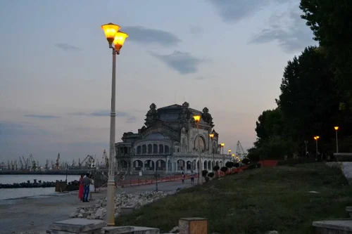 Faleza Cazinoului din Constanta inainte de Ziua Marinei