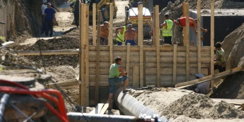 canicula caldura angajatori Galati