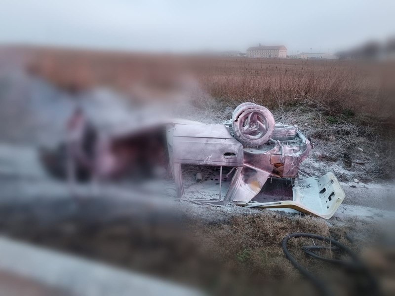 Un șofer a ars de viu după ce mașina pe care o conducea s-a făcut scrum la Caracal