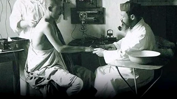 România medicilor Medici, țărani și igienă rurală în România de la 1860 la 1910 jpeg
