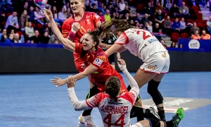 buceschi eliza handbal romania spania 09 jpeg