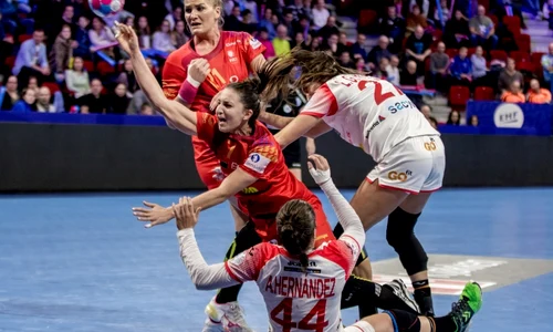 buceschi eliza handbal romania spania 09 jpeg