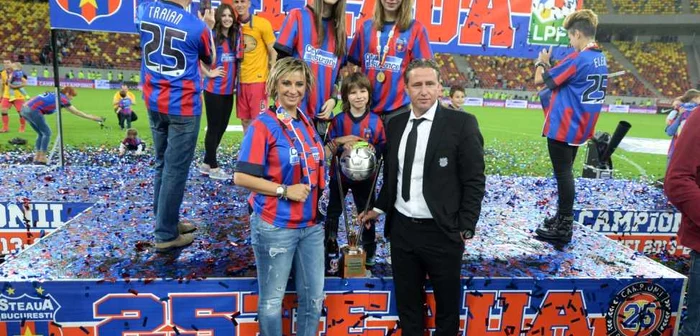 Reghecampf şi soţia se mută în Las Vegas FOTO Sportpictures.eu