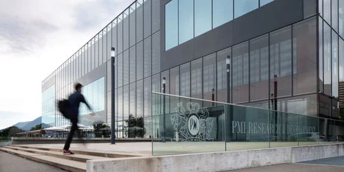 PMI Research & Development  ADVERT PHILIP MORRIS INTERNATIONAL