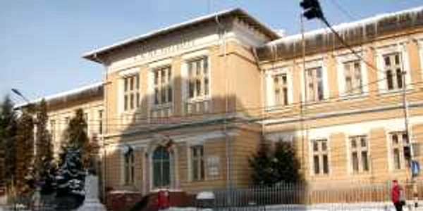 Colegiul Naţional “Ienăchiţă Văcărescu” Târgovişte