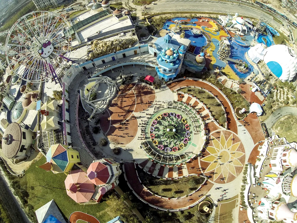China: Cel mai mare parc de distracţii Hello Kitty şi-a primit deja primii oaspeţi la 1 ianuarieFoto: AFP