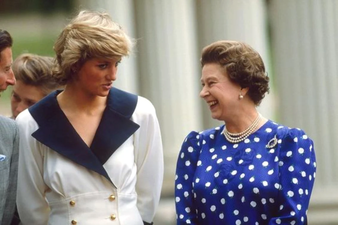 Lady Diana și Regina Elisabeta