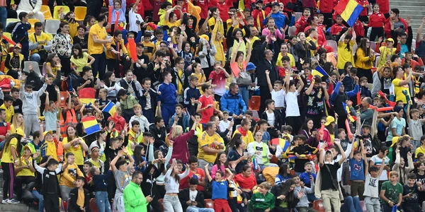 Suporteri naționala fotbal 2023 FOTO Sportpictures eu (2) jpg