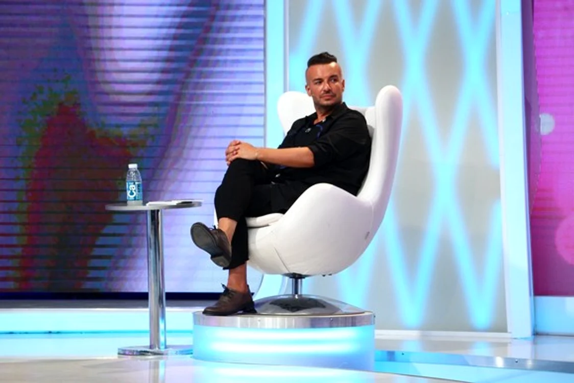 
    Silvia promite să îndeplinească toate îndatoririle lui Răzvan Ciobanufoto: Captură video  