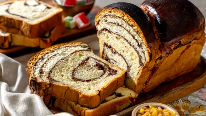 Cozonac cu aluat opărit FOTO: Jamila Cuisine