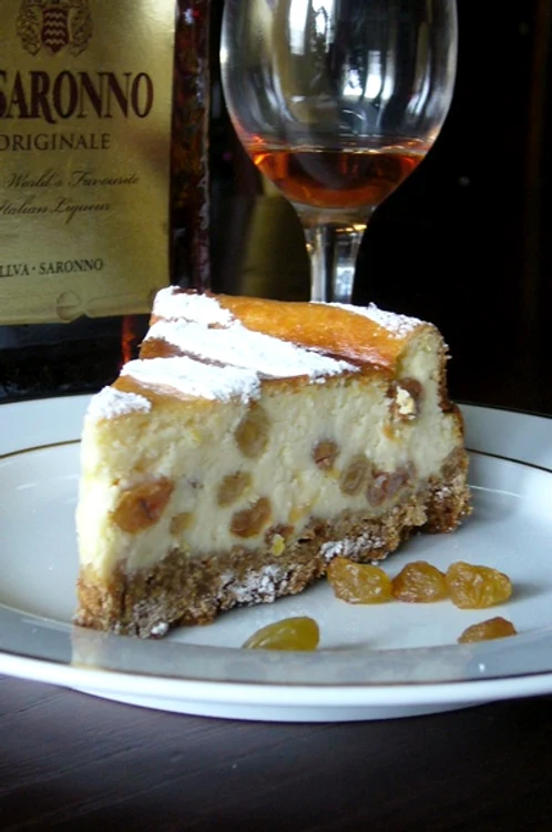 
    Un cheesecake cu stafide  şi lămâie poate fi desertul perfect  