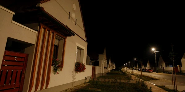 Noile cartiere ridicate în Kolontar şi Devecser