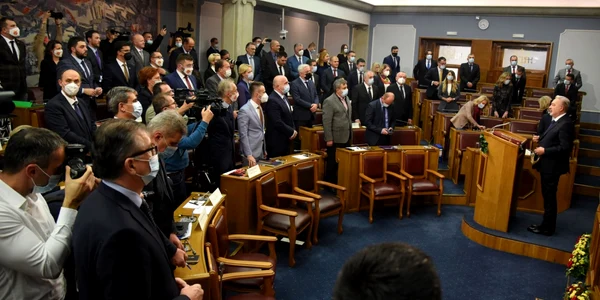 Premierul Muntenegru  Zdravko Krivokapic depune jurământul alături de cabinetul de miniştri 4 decembrie 2020 FOTO EPA-EFE