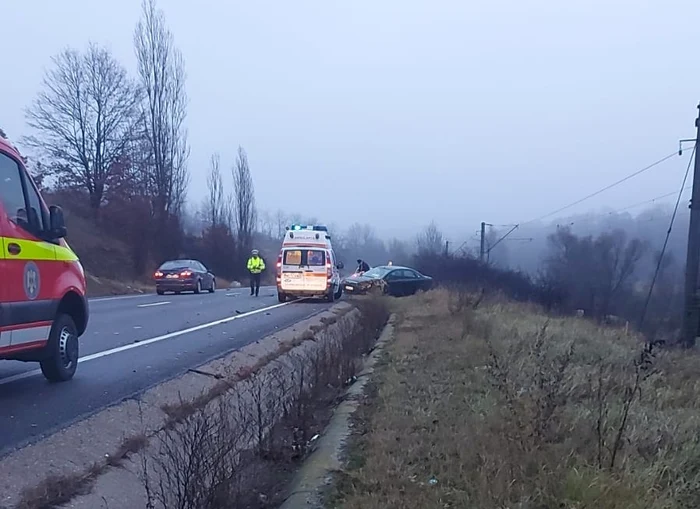 Doi oameni au avut nevoie de ajutor. FOTO ISU Mehedinți