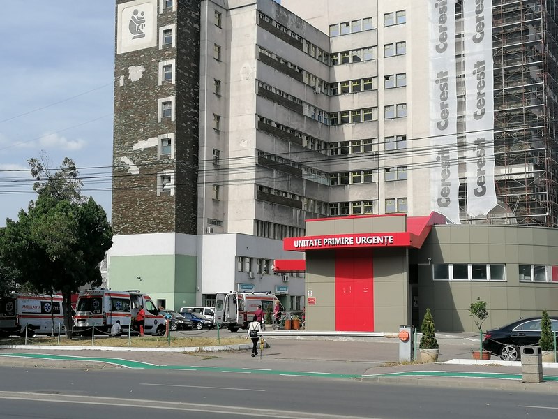 Mediul privat „fură” cu oferte atractive medicii de la stat. Spitalul Slatina caută neurologi, oncologi și radiologi 
