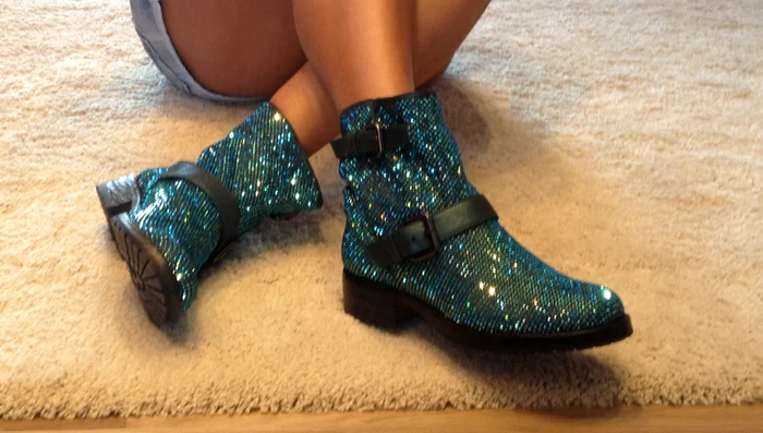 madalina radu, madalina radu botine