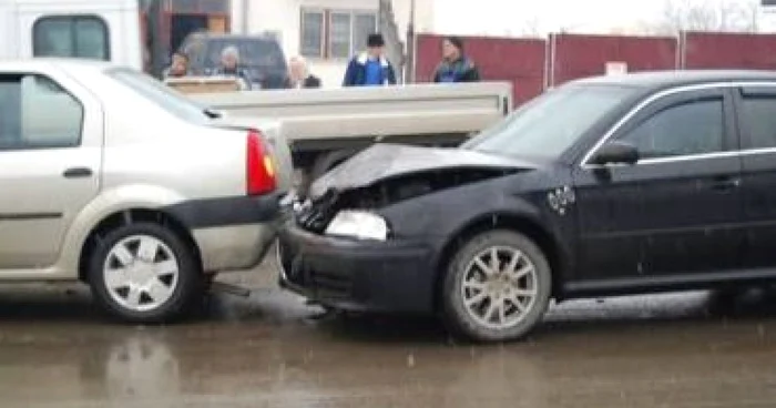 Pitesti: Carambol în zona Metro