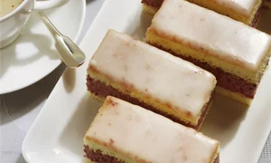 prajitura cu ciocolata alba si crema de cacao jpeg
