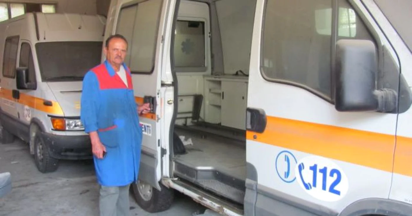 Ambulantele au o valoare de inventar de 4.000 de lei