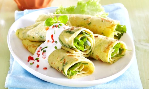 clatite cu salata si ceapa verde jpeg