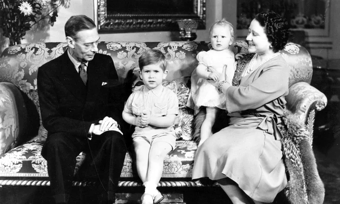 Regele Charles cu bunicul lui Regele George si bunica Elisabeta GettyImages 858845 jpg