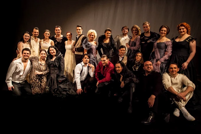 Artiştii din spectacolul-premieră "Don Giovanni", de la Opera Naţională din Bucureşti FOTO: Oana Radu Turcu şi Vladimir Bulat