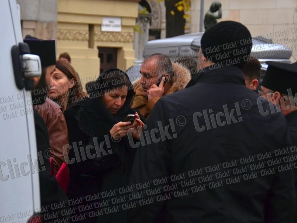Înmormântarea lui Şerban Ionescu, la Cimitirul Bellu din Bucureşti. (Foto: Cezar Preda)