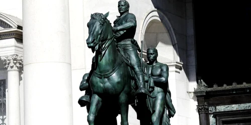 Statuia din New York a lui Theodore Roosevelt FOTO EPA-EFE