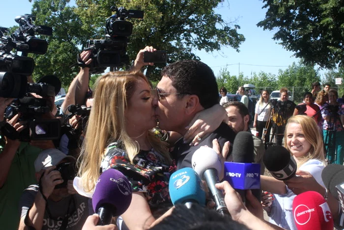 Cristi Borcea a fost eliberat prima dată pe 2 iulie 2018, iar Valentina Pelinel a venit să-l întâmpine