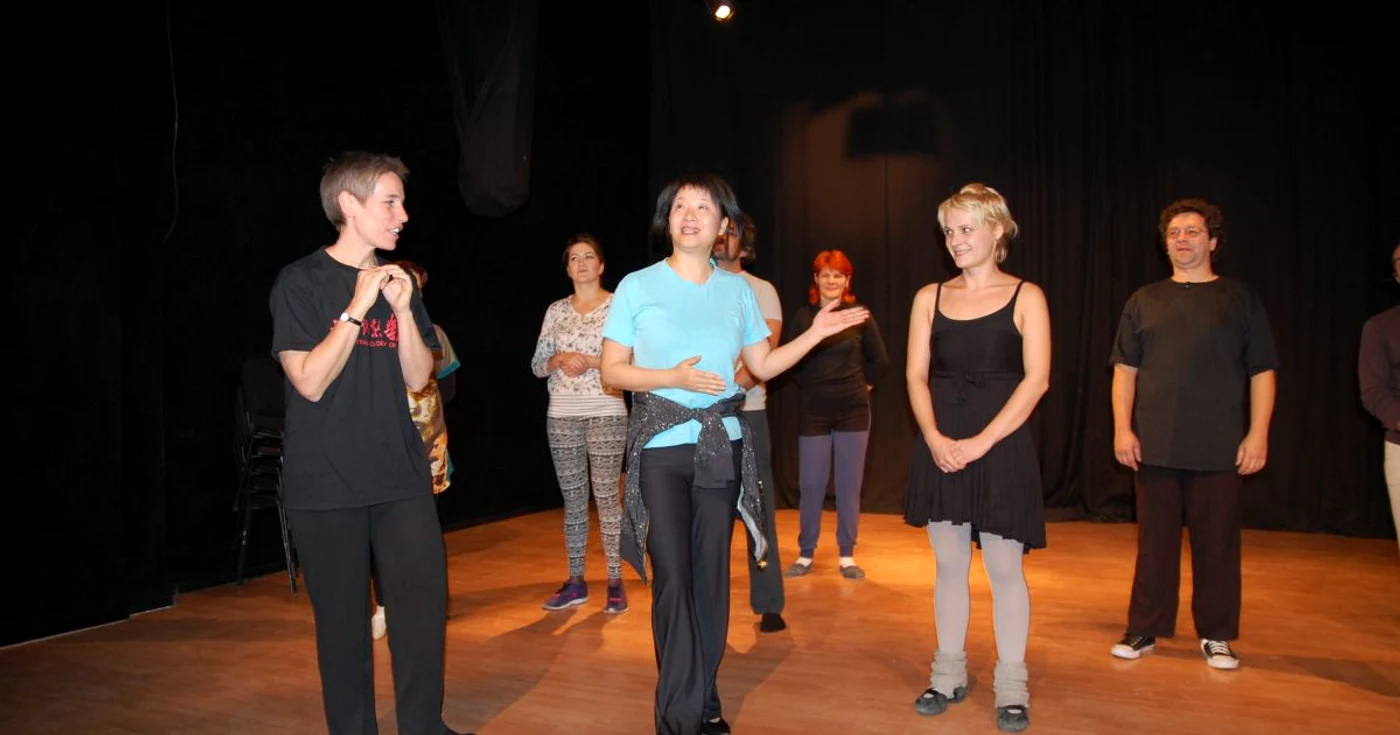 Studenţii au exersat teatru muzical cu profesori veniţi din China. Foto: Adevărul