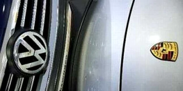 Luptă strânsă pentru preluarea Porsche