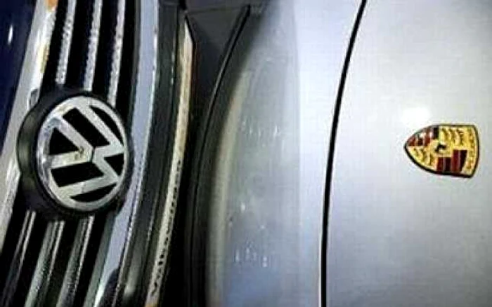 Luptă strânsă pentru preluarea Porsche