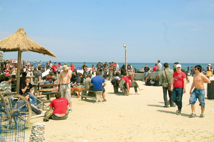 
    Aproximativ 500 de refugiați ar urma să fie plasați într-o fostă unitate militară din Vama Veche  