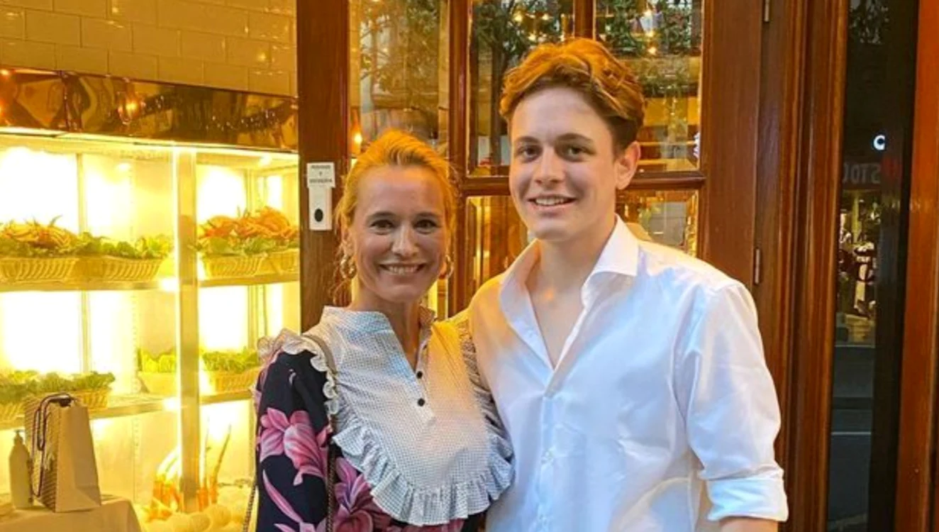 Andreea Esca şi fiul său, Aris. Foto: Instagram