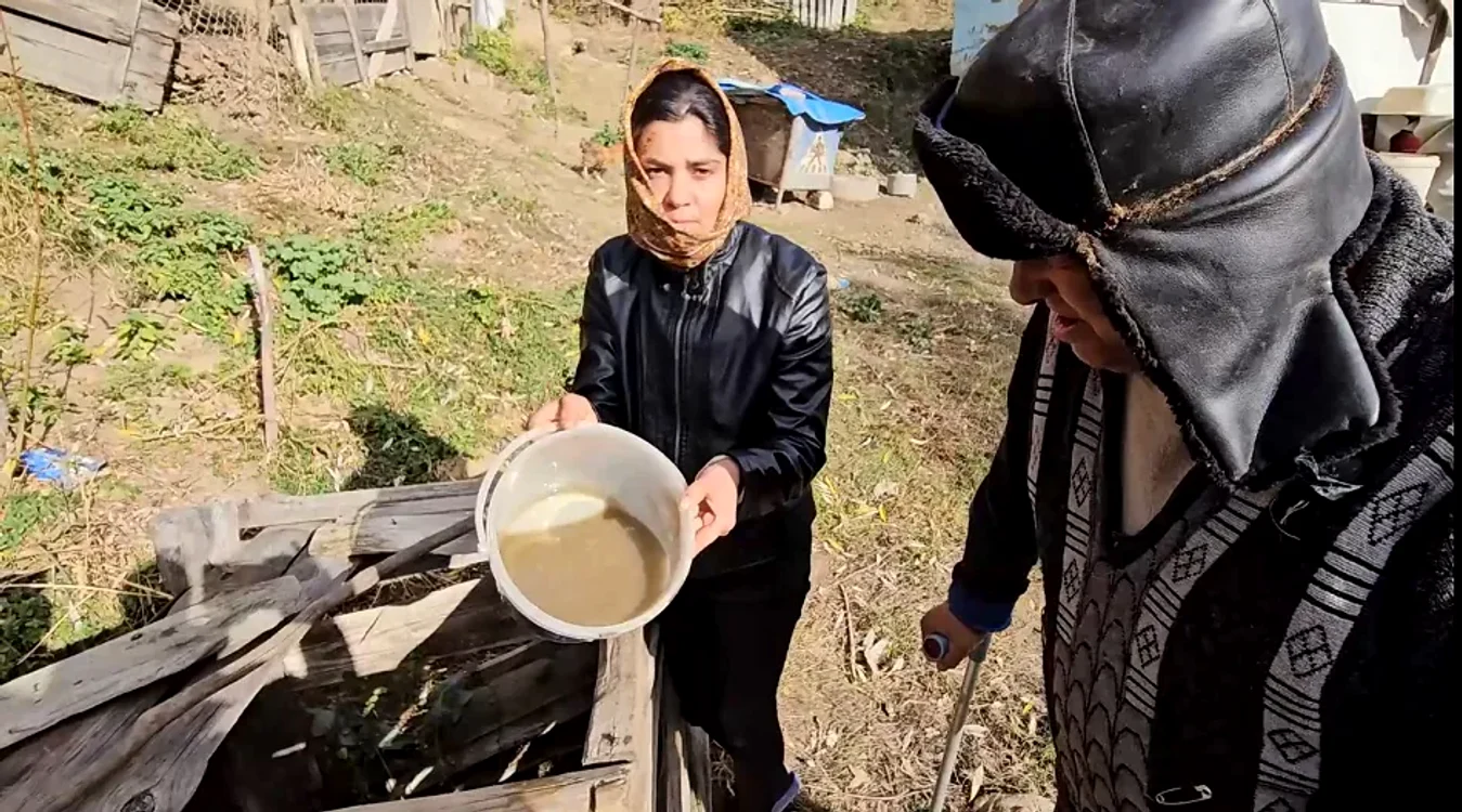 În 251 de localități din România fântânile sunt secate iar locuitorii primesc apa cu cisterna