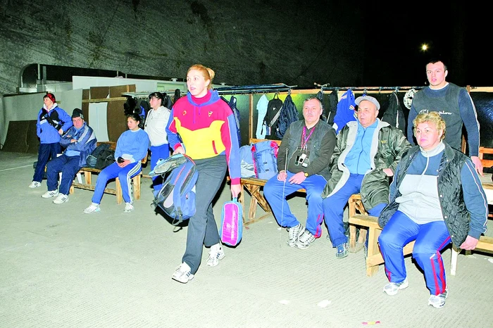 Printre cei care se pregătesc în mină se numără Alexandru Mehes (ciocan), Mihai Grasu, Sergiu Ursu, Andrei Gag (disc) şi Maria Negoiţă (suliţă)