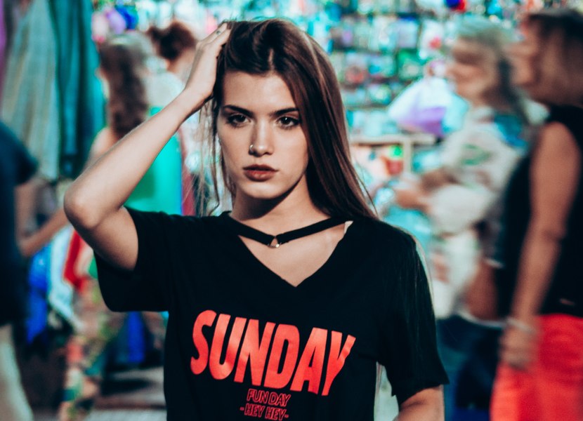 Fustele din denim care schimbă tendințele. Revoluție în lumea modei