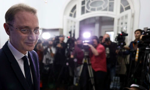 Întâlnirea prim-ministrului desemnat, Luca Niculescu, cu reprezentantii USR, în București, 12 octombrie 2026
