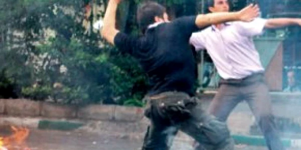 Justiţia iraniană a condamnat la moarte trei opozanţi ai lui Ahmadinejad