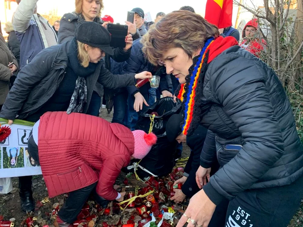 altarul dincă